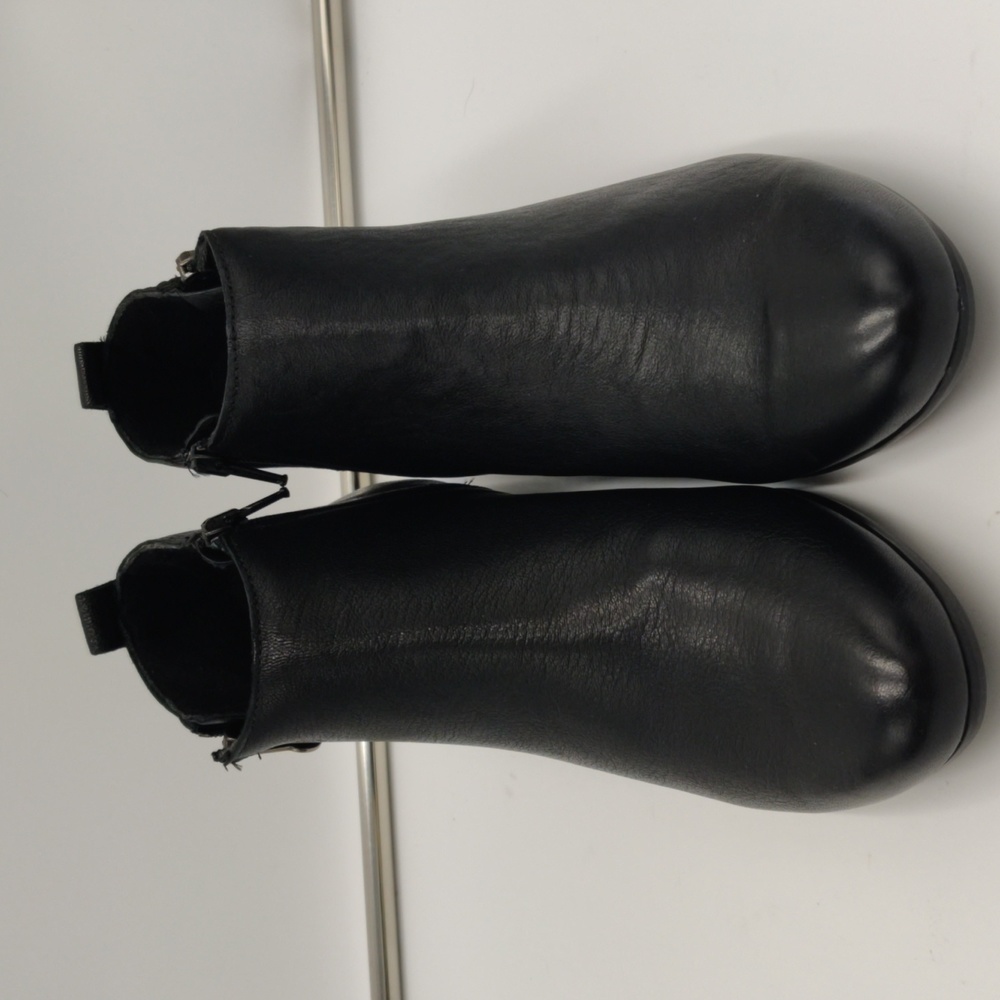 Women's Munro Lexi Black Leather Bootie 9.5 M